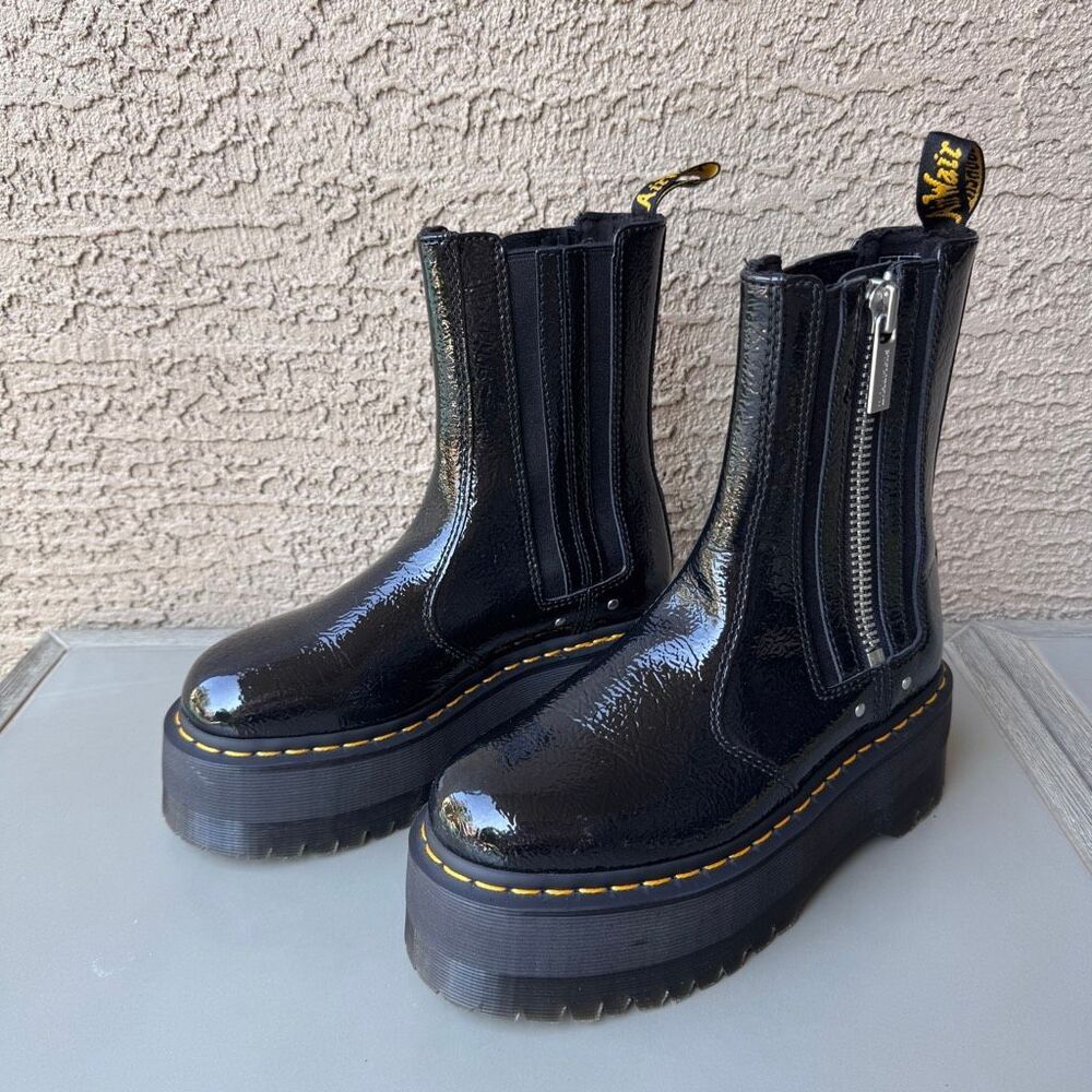 Dr Martens 2976 Max Distressed Patent Platform Chelsea Boots Black Womens 7US